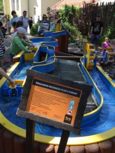 wroclaawskie-zoo-wodny-plac-zabaw