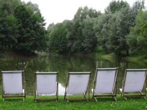 zielona-oliwka-lezaki-staw