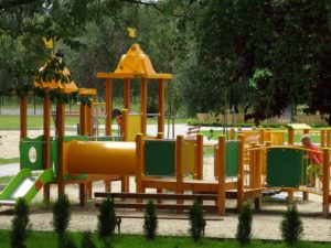 zielona-oliwka-plac-zabaw