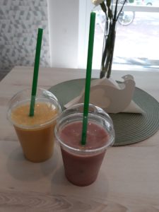 kawiarnia-krzyki-smiechy-cafe