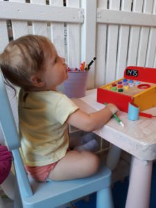 kawiarnia-krzyki-smiechy-cafe