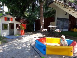 kawiarnia-krzyki-smiechy-cafe