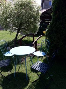 kawiarnia-krzyki-smiechy-cafe