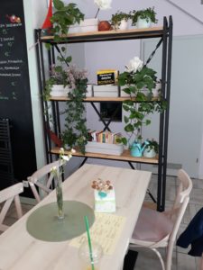 kawiarnia-krzyki-smiechy-cafe