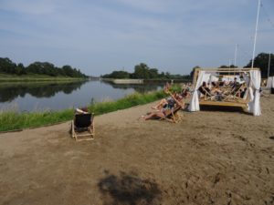 prosto-z-mostu-beach-bar