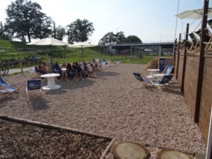 prosto-z-mostu-beach-bar